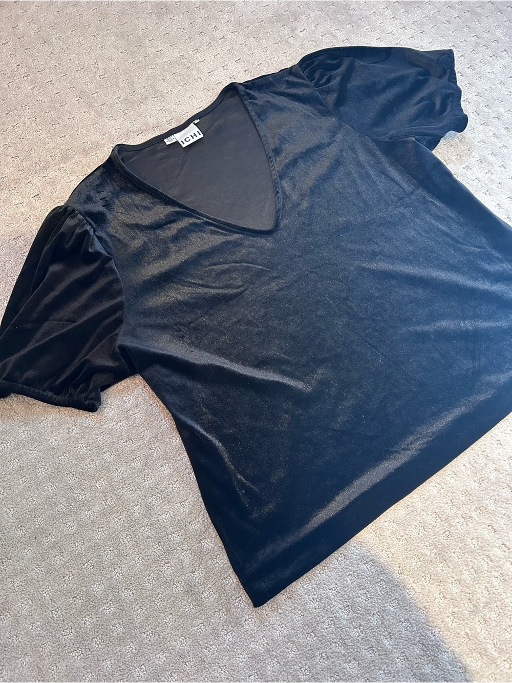 ICHI Black Velvet V-Neck Puff Sleeve Tee. Soft material!
